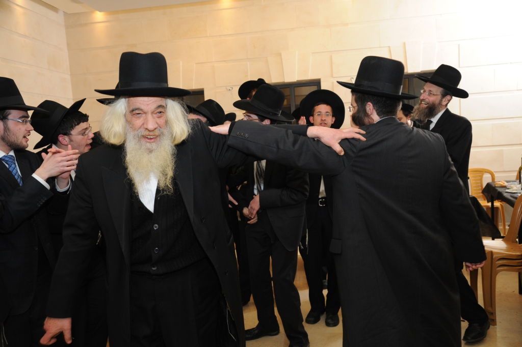 אירוסין לבן הגר"א הכהן דויטש, מראשי ישיבת פוניבז'