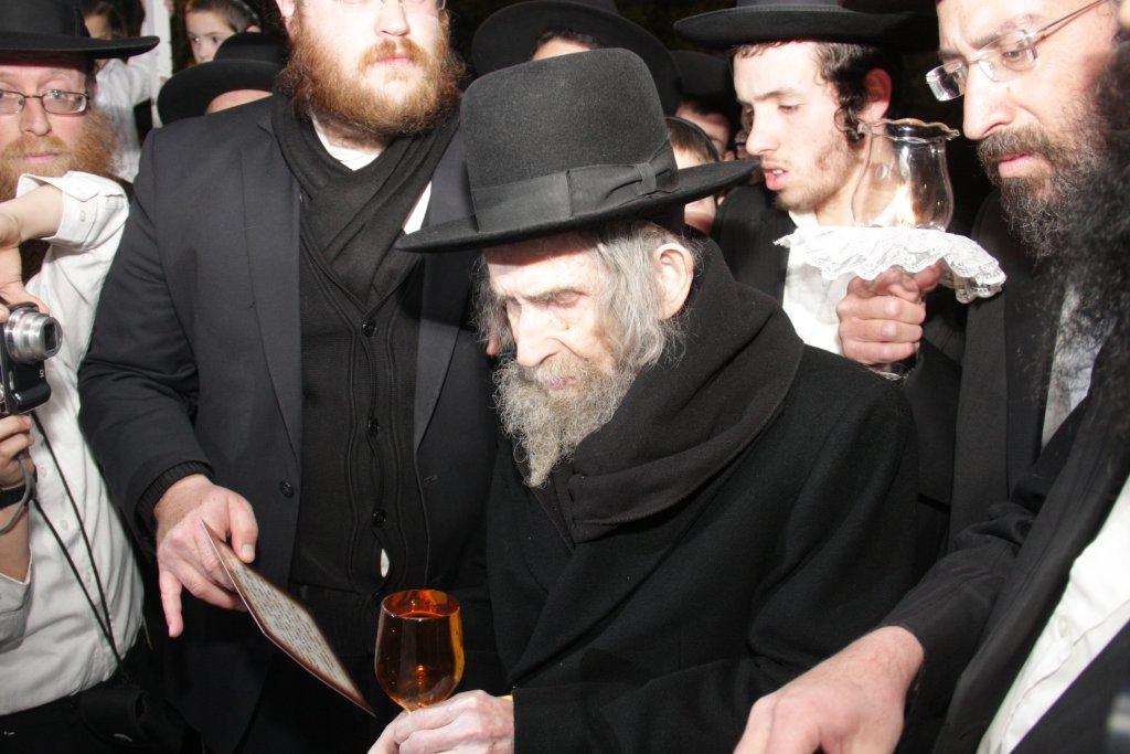 חתונת נינת גדולי הדור: צפו בגלריה