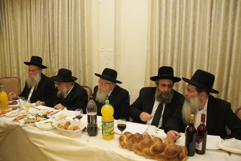 חתונת נינת גדולי הדור: צפו בגלריה