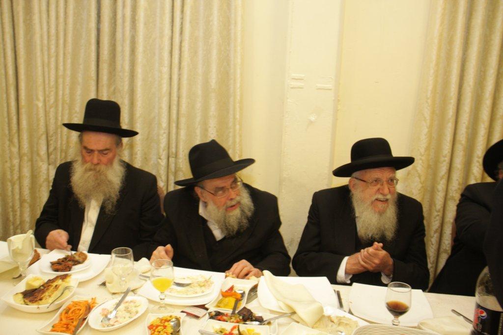 חתונת נינת גדולי הדור: צפו בגלריה