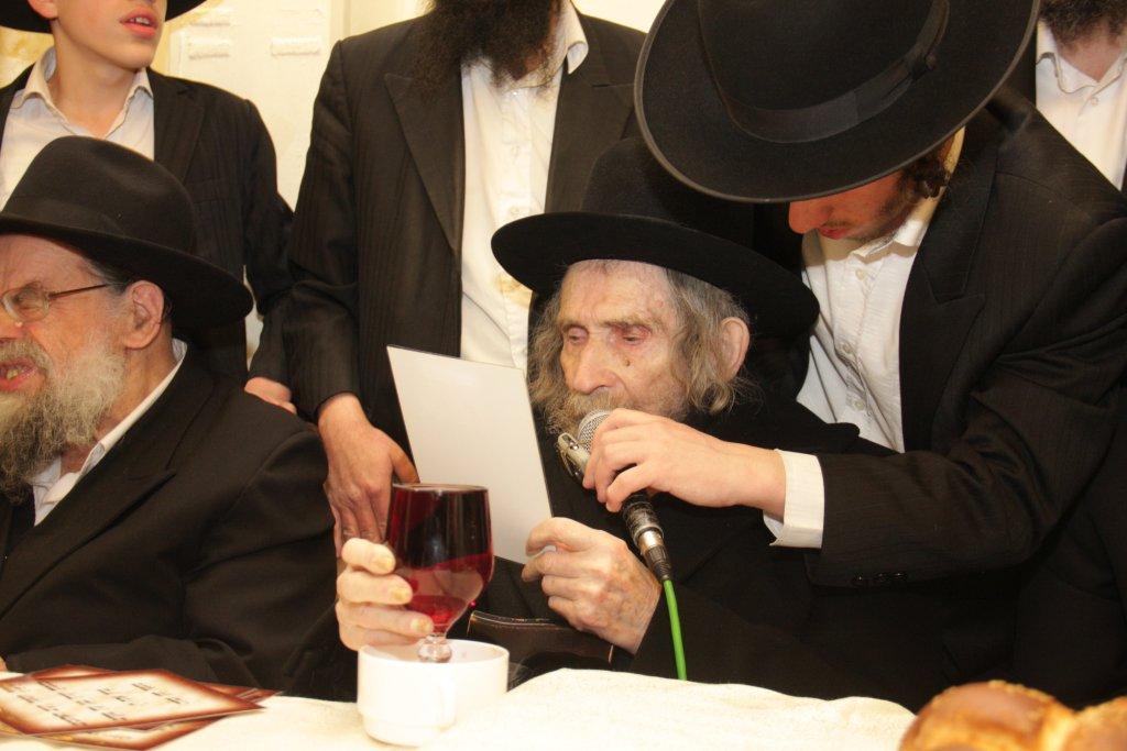 חתונת נינת גדולי הדור: צפו בגלריה