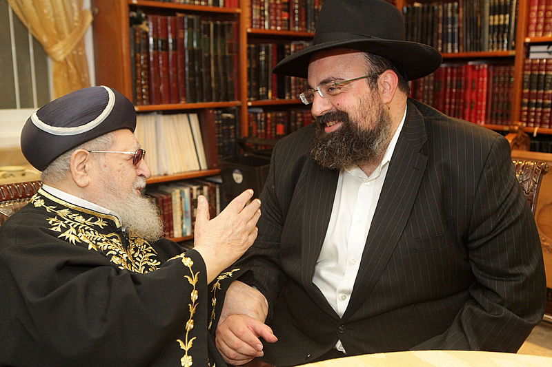 מפגש מפתיע: רבני חב"ד עם מרן רבי עובדיה יוסף