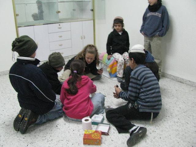 מהומה בחברון: יהודים קנו בית מערבי