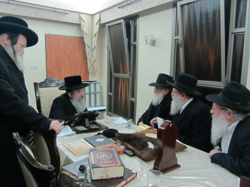 משלחת רבני חב"ד בבתיהם של גדולי ישראל