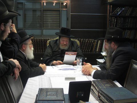 משלחת רבני חב"ד בבתיהם של גדולי ישראל