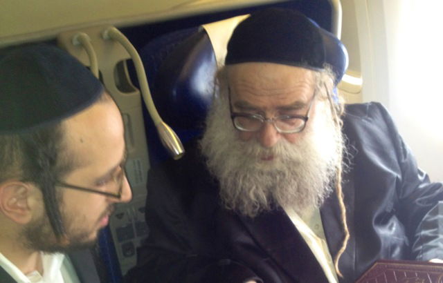 האדמו"ר ממאקווא וליפא שמעלצר