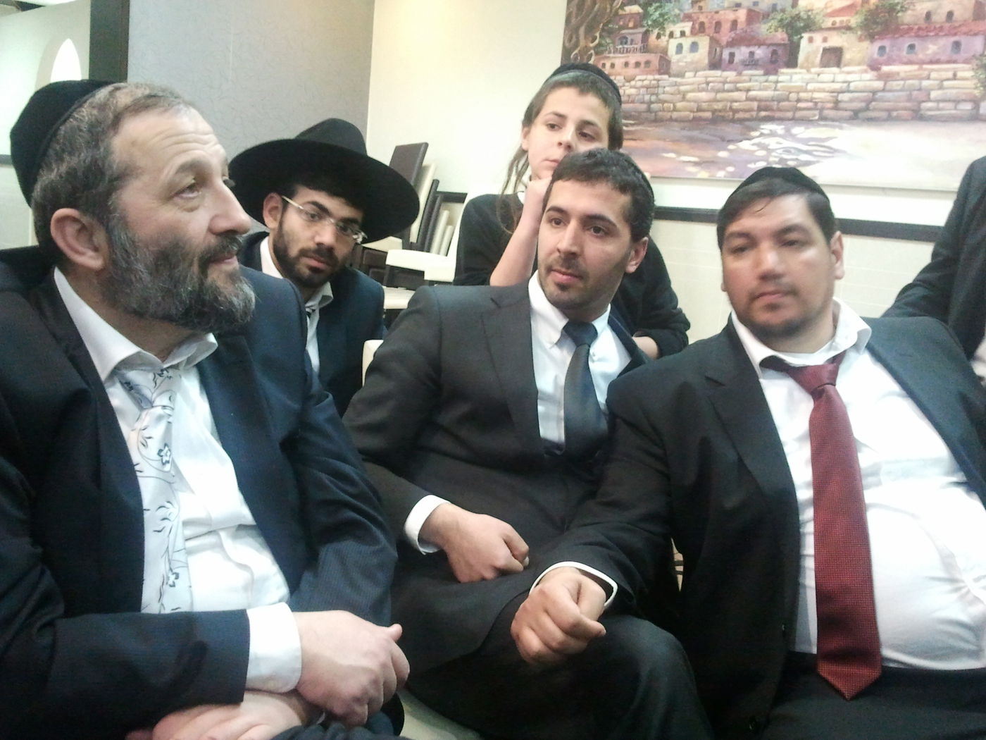 אריה דרעי לא מתרגש ממוטי גילת: "אדם שיש בכוחו להשפיע - צריך לעשות זאת"