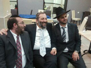 אריה דרעי לא מתרגש ממוטי גילת: "אדם שיש בכוחו להשפיע - צריך לעשות זאת"