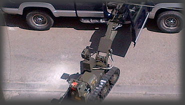 מטען חבלה בבני-ברק: "ניסו לחסל כאן מישהו לאור יום"