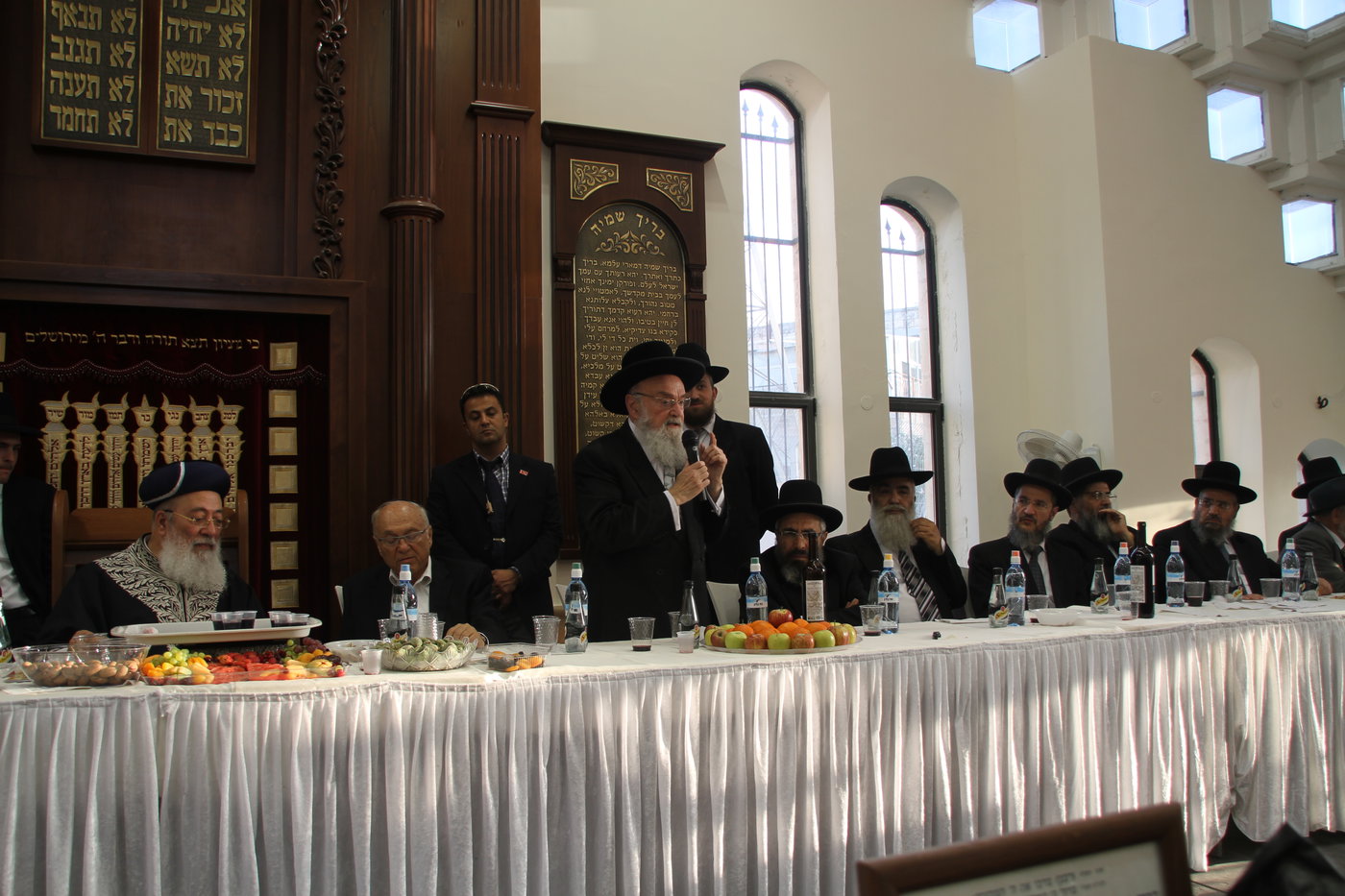 שר המשפטים ערך "הקבלת פני רבו" אצל הרב משה-שלמה עמאר