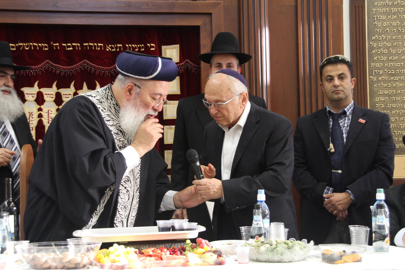 שר המשפטים ערך "הקבלת פני רבו" אצל הרב משה-שלמה עמאר