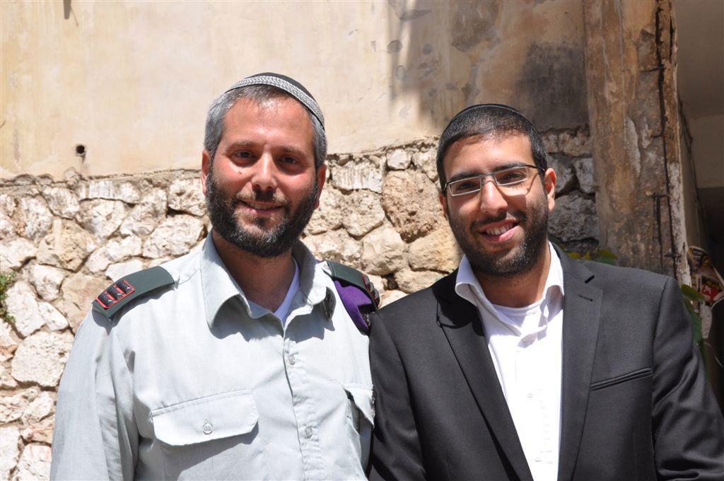 קצינים בכירים בצה"ל סיירו ברחובות העיר בני-ברק