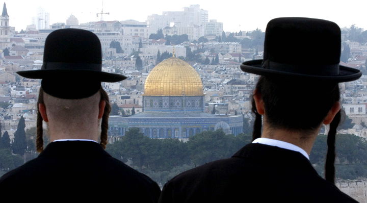 מרן רבי עובדיה יוסף חתם נגד עלייה להר הבית: "איסור חמור"