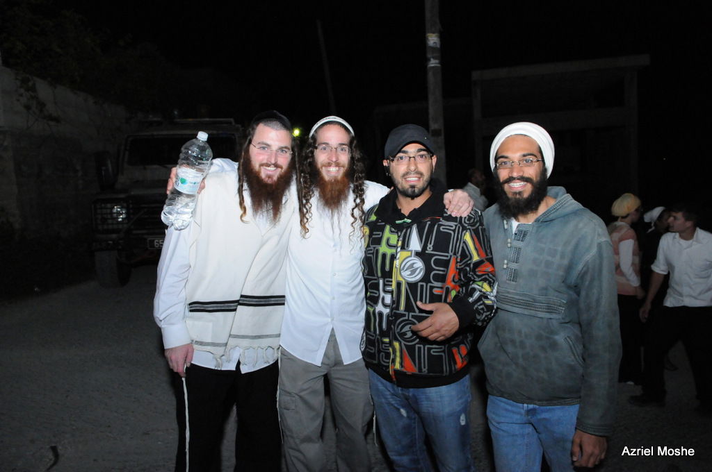 הרב עובדיה יוסף שיגר שליח לקבר יהושע