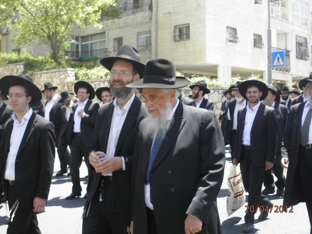 דרכו האחרונה של המשגיח ● הלווית הרב אברהם סלומון