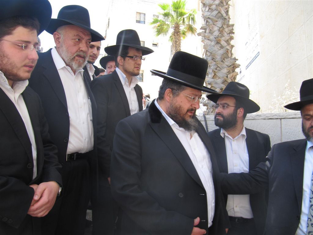 תמונות: הלווית הרב אליהו דרעי ז"ל