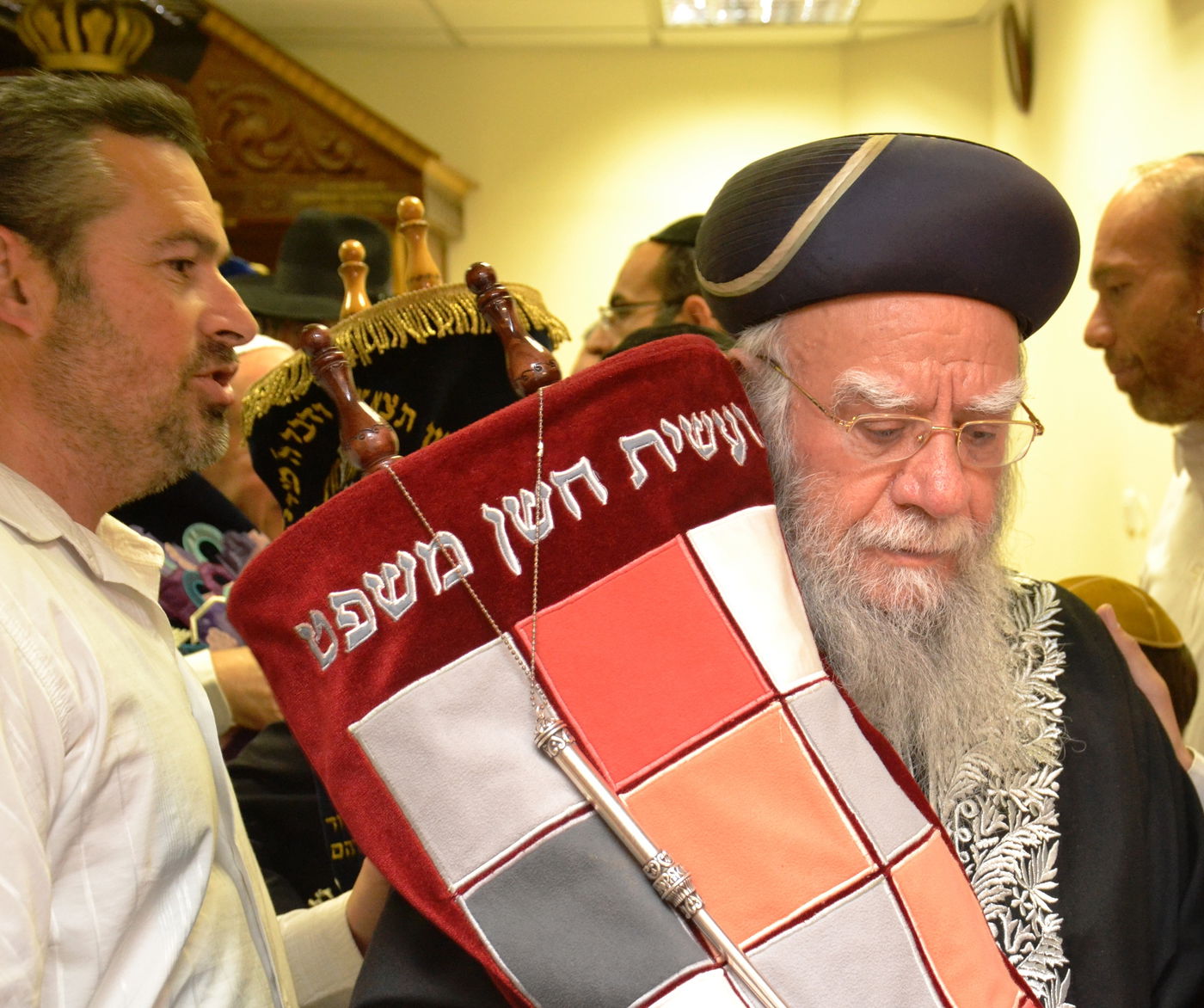 פתח תקווה: ההורים מברזיל חנכו בית-כנסת לזכר בנם שנרצח