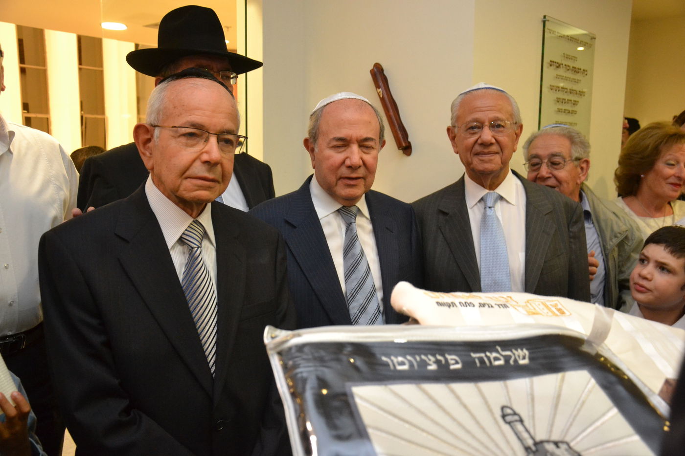 פתח תקווה: ההורים מברזיל חנכו בית-כנסת לזכר בנם שנרצח