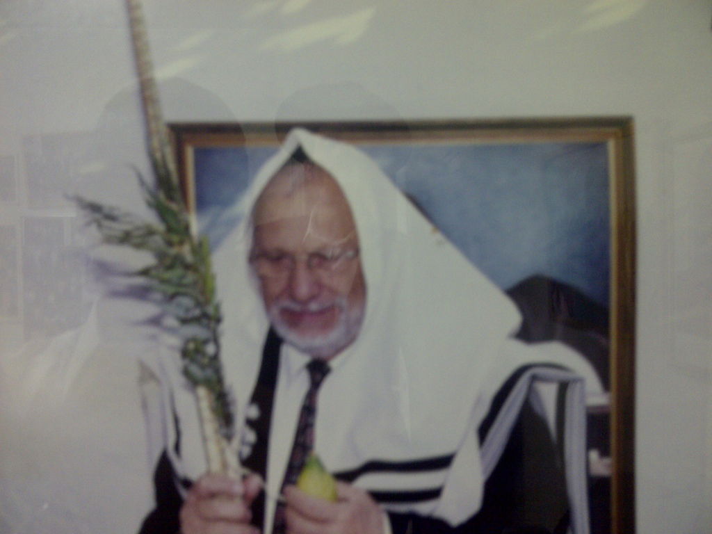 שבעה אצל דרעי: הנשיא פרס בא לנחם