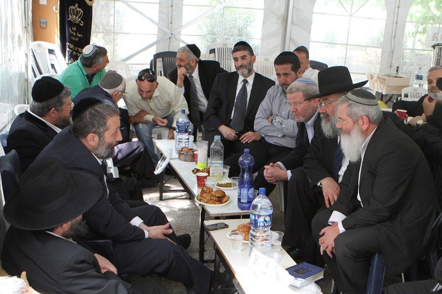 מצעד המנחמים אצל אריה דרעי: צפו בגלריה