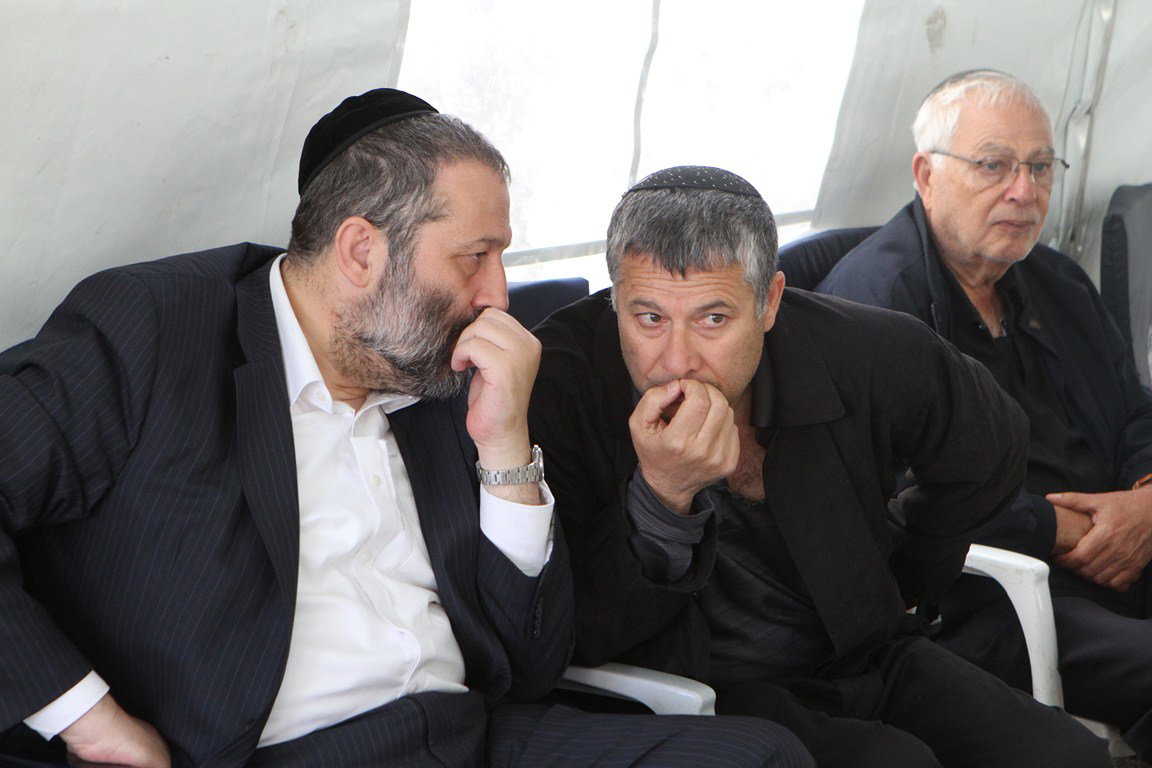 מצעד המנחמים אצל אריה דרעי: צפו בגלריה