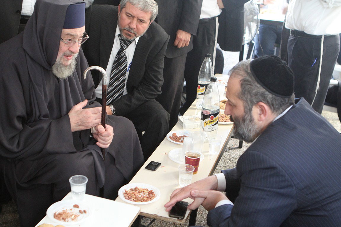 מצעד המנחמים אצל אריה דרעי: צפו בגלריה