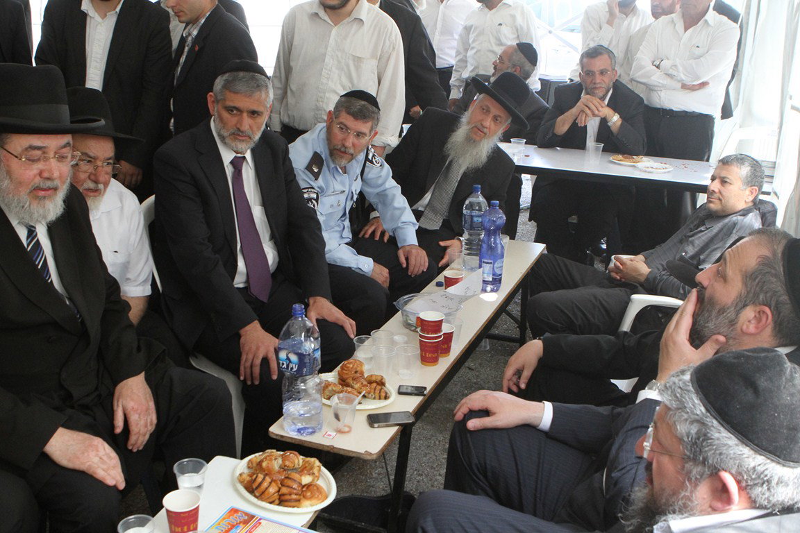מצעד המנחמים אצל אריה דרעי: צפו בגלריה