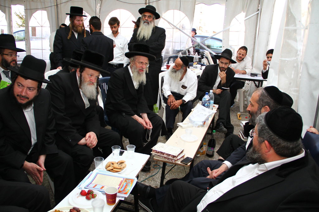 מצעד המנחמים אצל אריה דרעי: צפו בגלריה