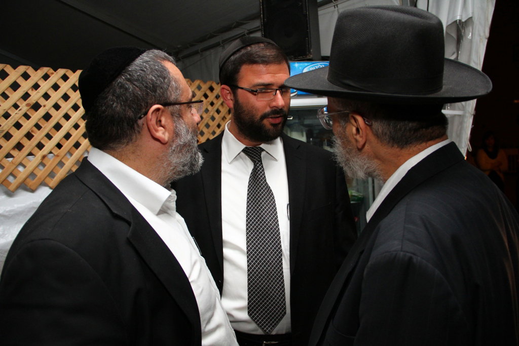מצעד המנחמים אצל אריה דרעי: צפו בגלריה