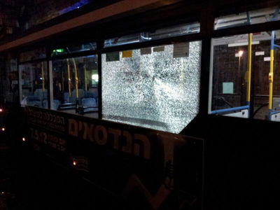 אוטבוס שהושחת הערב במאה שערים