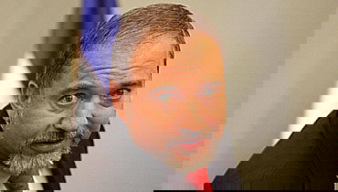 ליברמן. יצליח להעביר את החוק?