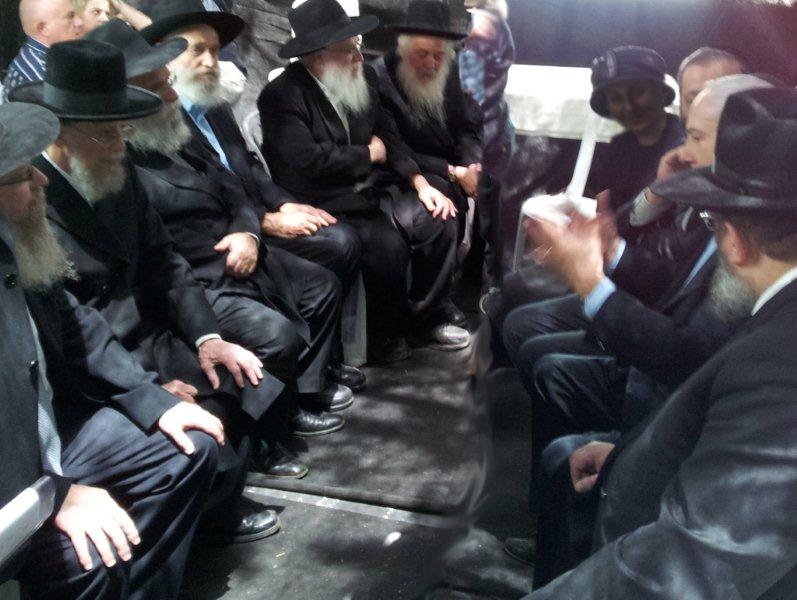 רבני חב"ד לנתניהו: "תמשיך בדרך אבא"