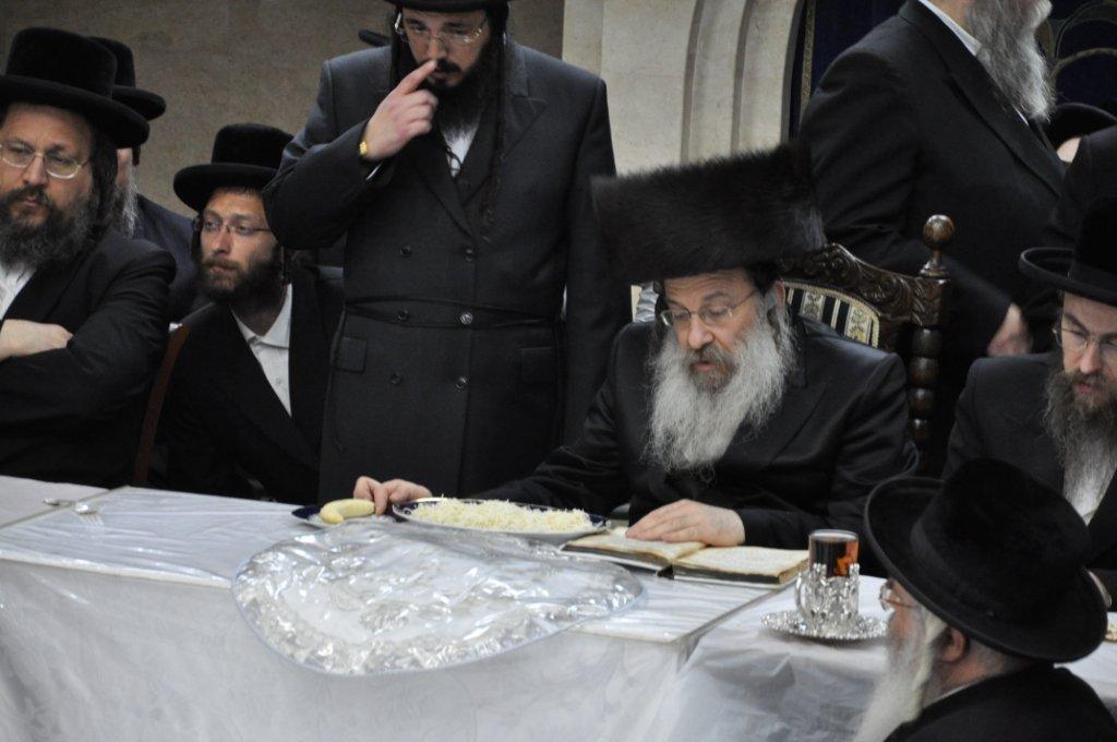 ‏‏טיש 'פסח שני' בנדבורנה: צפו בגלריה