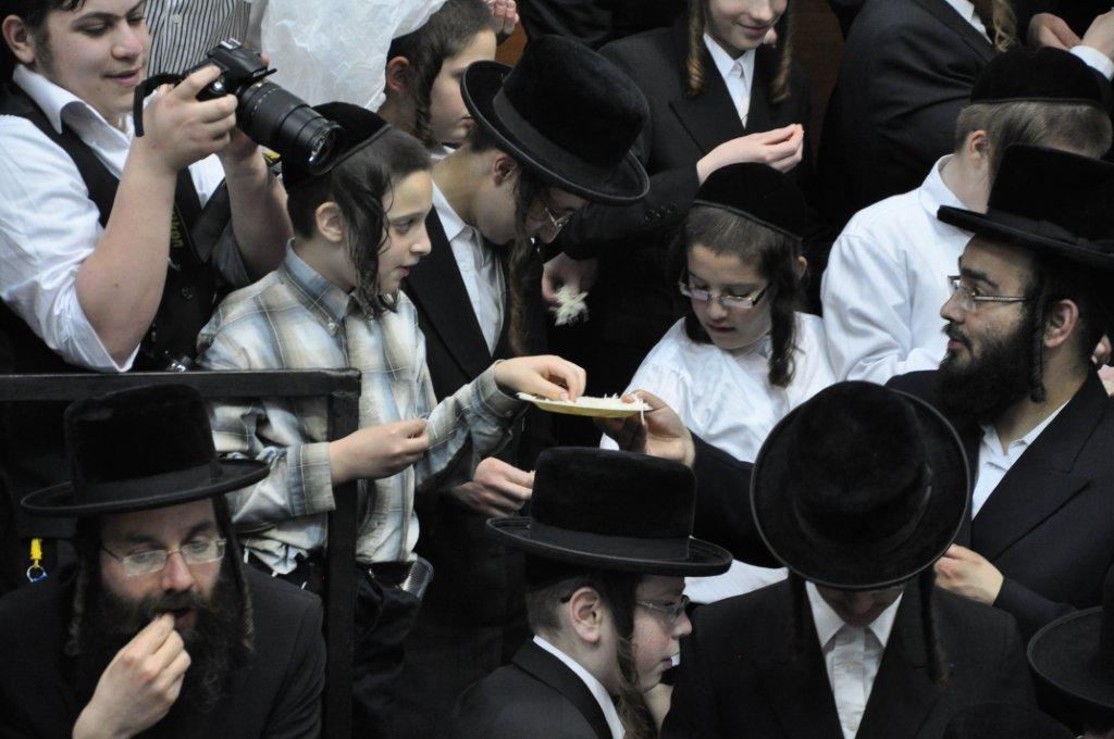 ‏‏טיש 'פסח שני' בנדבורנה: צפו בגלריה