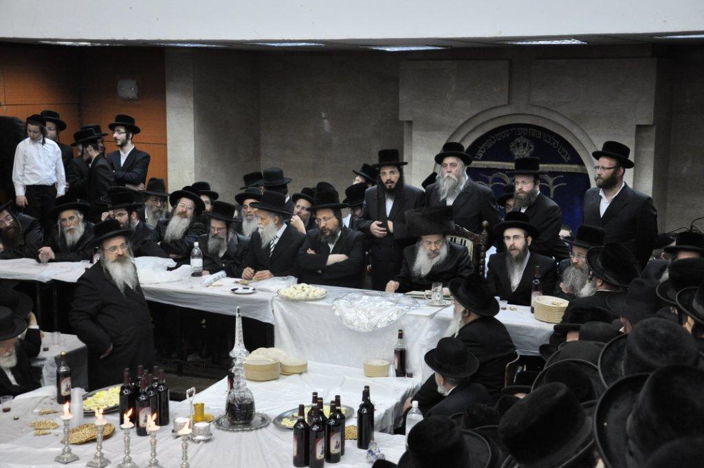 ‏‏טיש 'פסח שני' בנדבורנה: צפו בגלריה