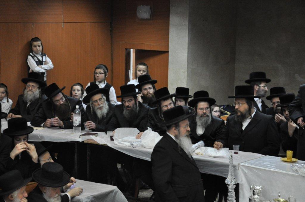 ‏‏טיש 'פסח שני' בנדבורנה: צפו בגלריה