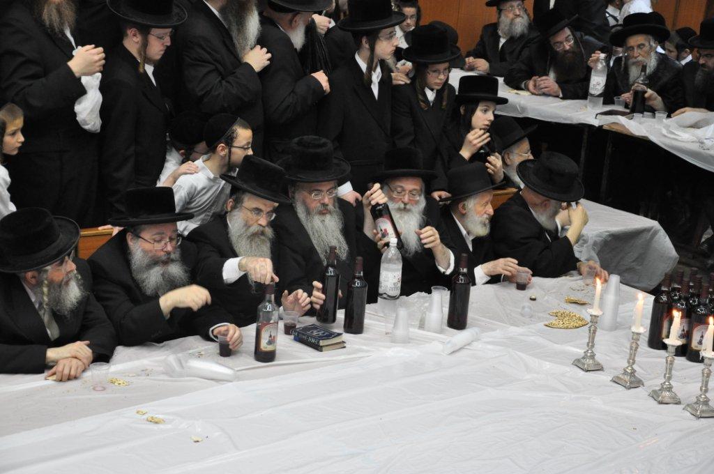 ‏‏טיש 'פסח שני' בנדבורנה: צפו בגלריה