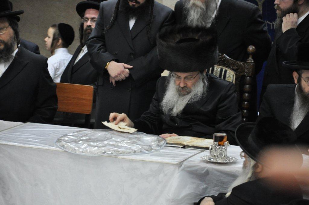 ‏‏טיש 'פסח שני' בנדבורנה: צפו בגלריה