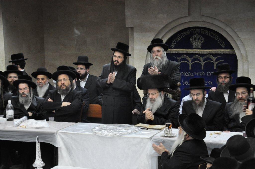 ‏‏טיש 'פסח שני' בנדבורנה: צפו בגלריה