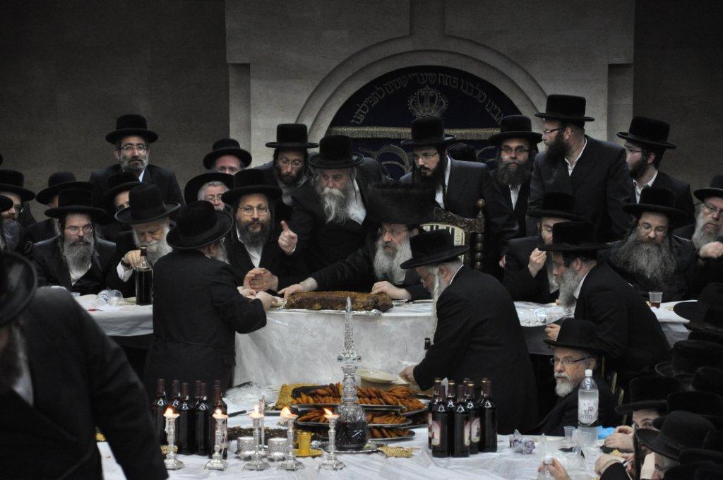 ‏‏טיש 'פסח שני' בנדבורנה: צפו בגלריה