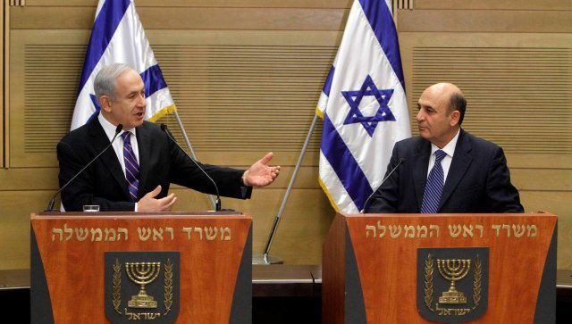 אחדות. נתניהו ומופז במסיבת העיתונאים