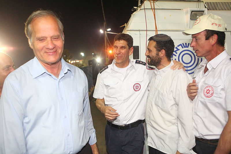 "קול ברמה" ו"קול חי" כבשו את מירון