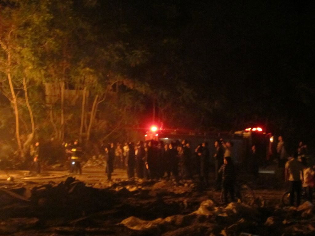 תיעוד: שריפה פרצה בסמוך לישיבה, הבחורים פונו