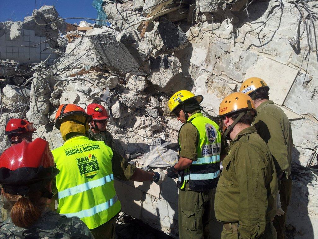 המתנדבים החרדים של זק"א התאמנו עם צה"ל וצבא ארה"ב