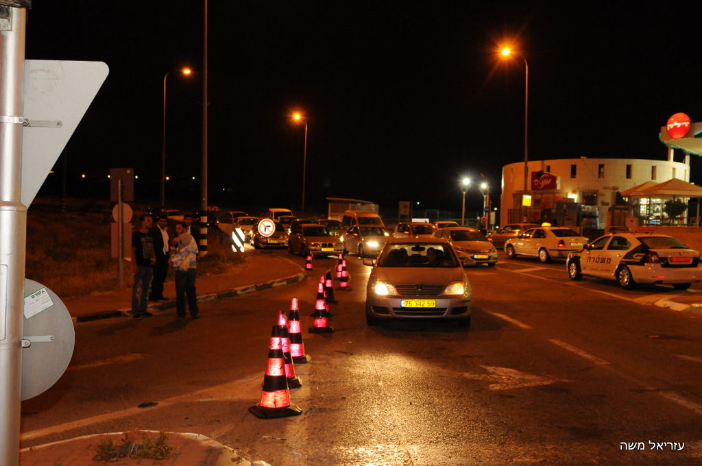 אלפים נוהרים לקבר שמואל הנביא בליווי כוחות משטרה