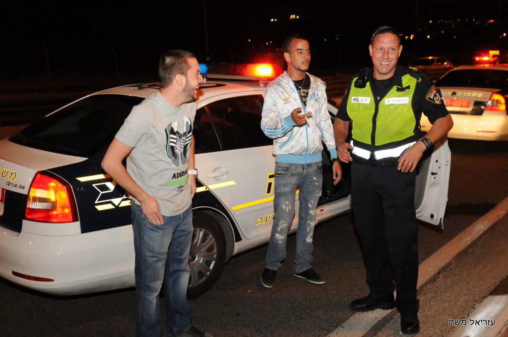 אלפים נוהרים לקבר שמואל הנביא בליווי כוחות משטרה