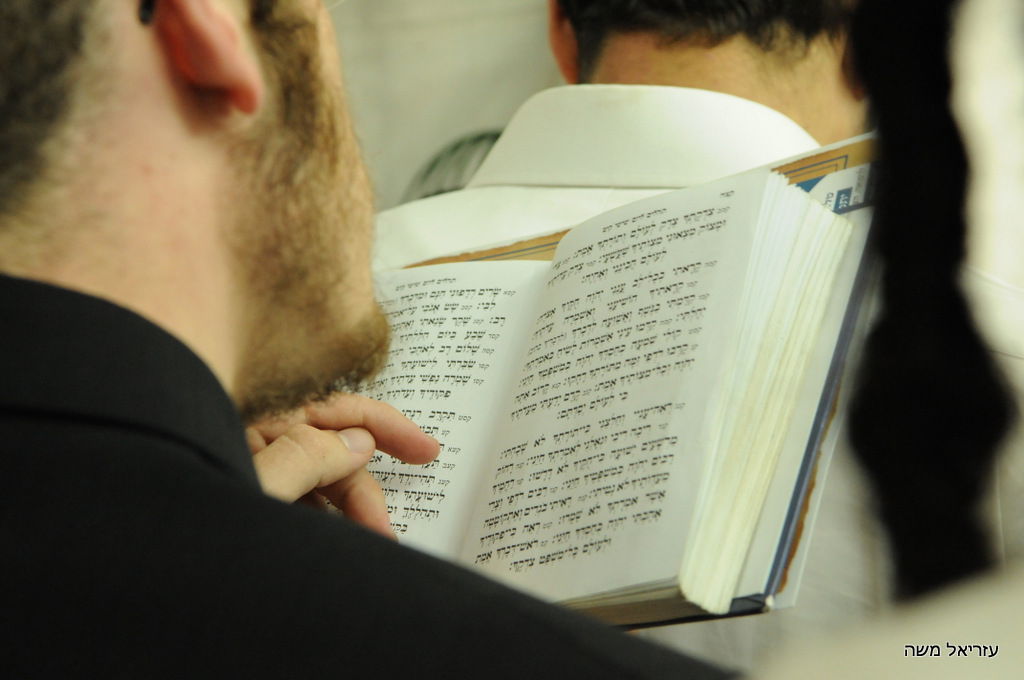 אלפים נוהרים לקבר שמואל הנביא בליווי כוחות משטרה