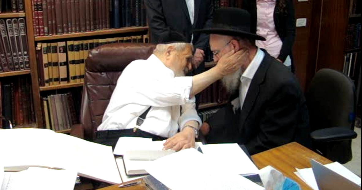 הרב עובדיה יוסף לבנו, הרב יעקב: אני אוהב אותך, תשמח