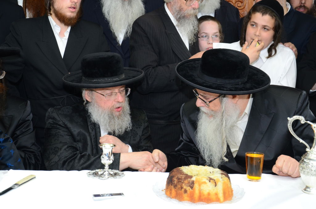 שמחה בצאנז: 'חלאקה' לנכד האדמו"ר