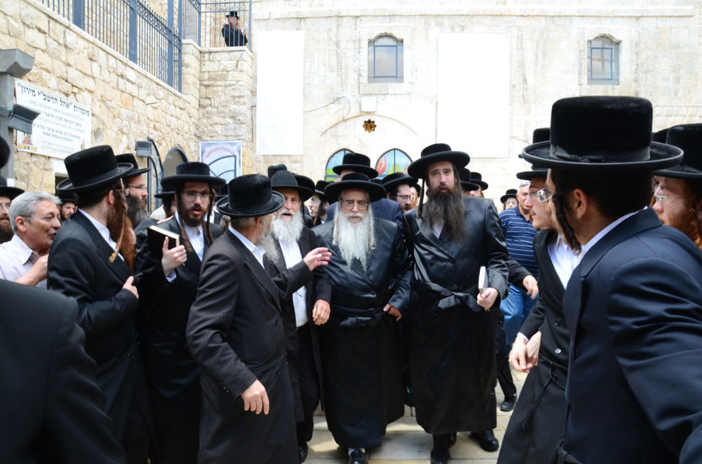 שמחה בצאנז: 'חלאקה' לנכד האדמו"ר